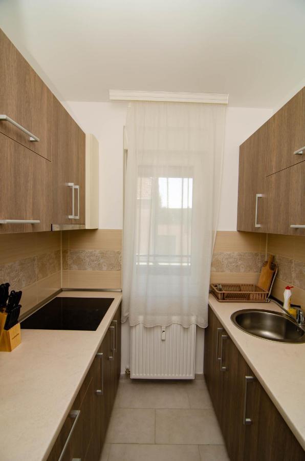Apartman Mdb 수보티차 외부 사진