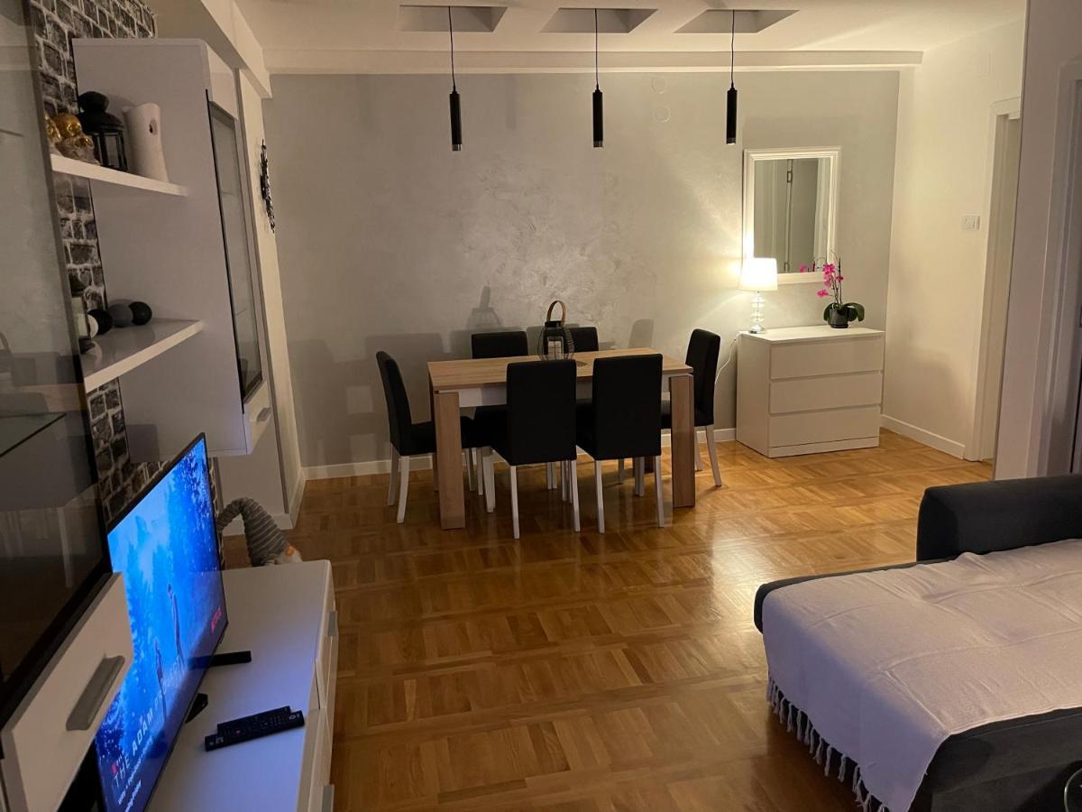 Apartman Mdb 수보티차 외부 사진