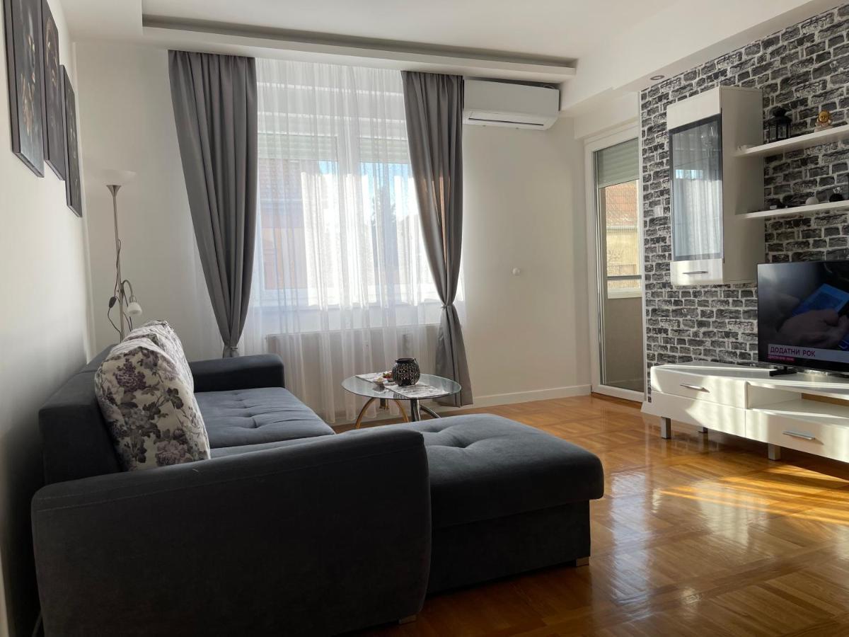 Apartman Mdb 수보티차 외부 사진